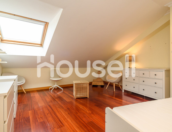 Casa en venta de 263m² Plaza de Carbayedo, 33402 Avilés (Asturias)