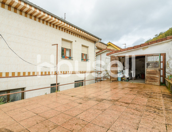 Casa en venta de 190 m² Avenida Aldea Arriondo, 33600 Mieres (Asturias)