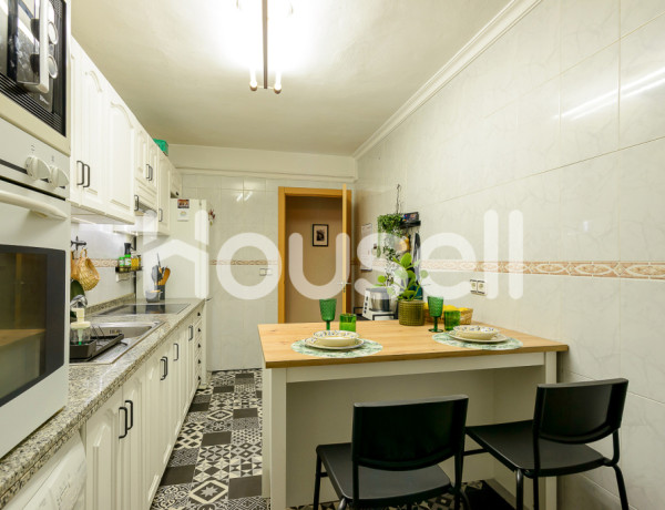 Piso en venta de 98 m² Calle San Melchor Garcia Sampedro, 33008 Oviedo (Asturias)