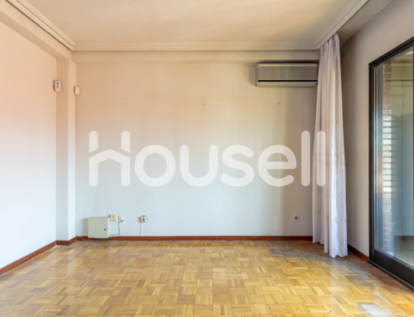 Piso en venta de 107 m² Calle de José Arcones Gil, 28017 Madrid