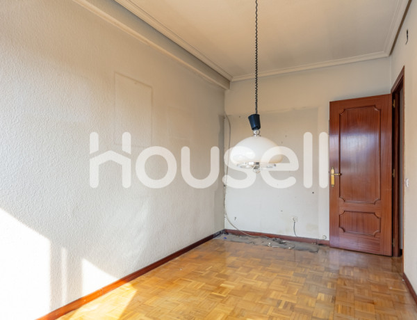 Piso en venta de 107 m² Calle de José Arcones Gil, 28017 Madrid
