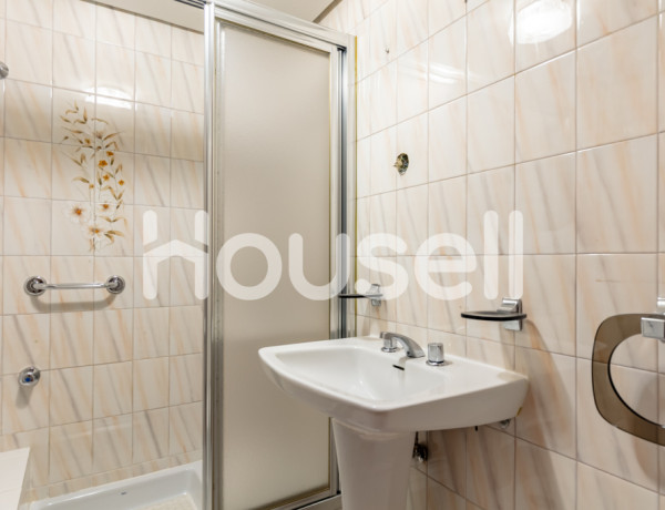 Piso en venta de 107 m² Calle de José Arcones Gil, 28017 Madrid