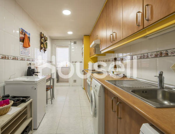 Piso en venta de 122 m² Avenida Mediterráneo, 28970 Humanes de Madrid (Madrid)