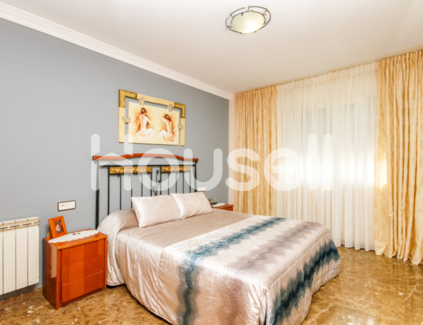 Casa en venta de 320 m² Calle de Prat de la Riba, 08840 Viladecans (Barcelona)