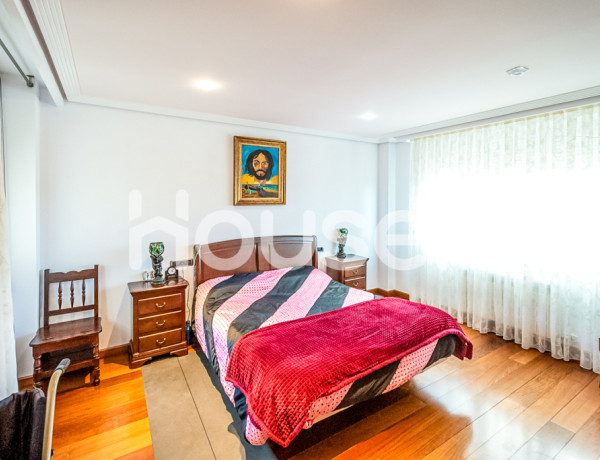 Chalet en venta de 1265 m² Carretera Santander (Villarrodrigo), 24197 Villaquilambre (León)