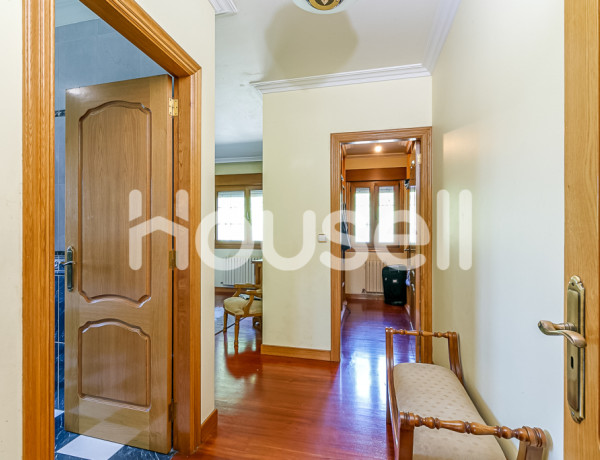 Espectacular chalet de 482 m² de superficie y 1200 m²de parcela en Lugar Xistro , 36143 Pontevedra