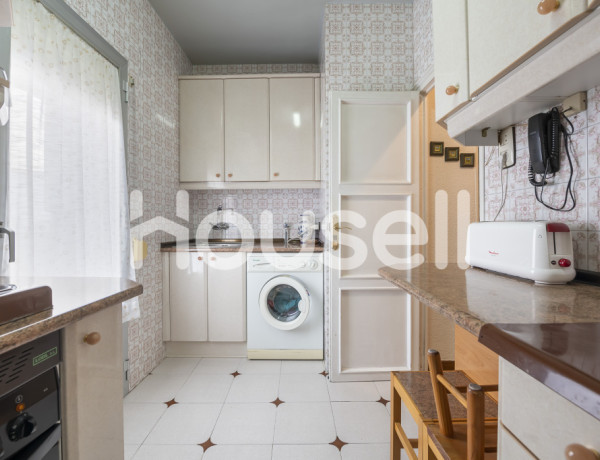 Piso en venta de 71 m² Avenida de Los Apóstoles, 28011 Madrid