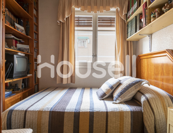 Piso en venta de 71 m² Avenida de Los Apóstoles, 28011 Madrid