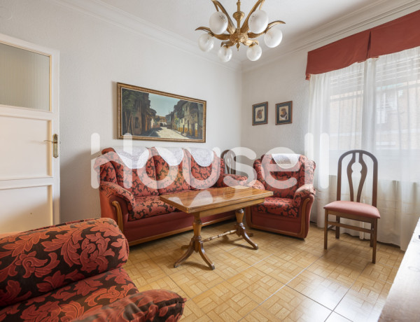 Piso en venta de 71 m² Avenida de Los Apóstoles, 28011 Madrid