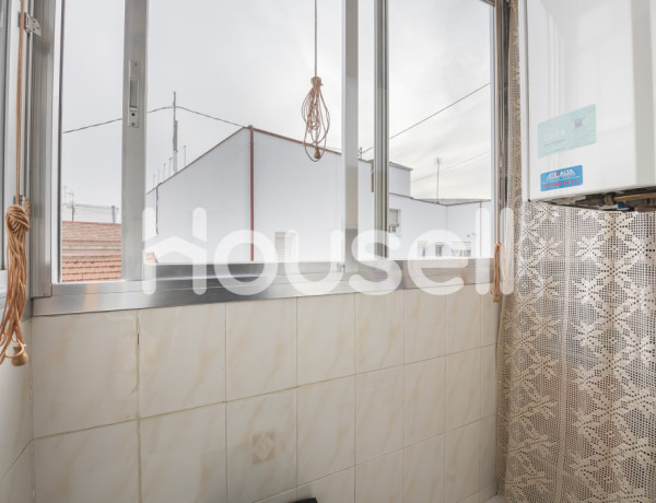 Piso en venta de 71 m² Avenida de Los Apóstoles, 28011 Madrid