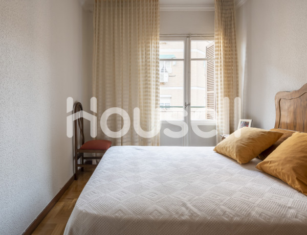 Piso en venta de 71 m² Avenida de Los Apóstoles, 28011 Madrid