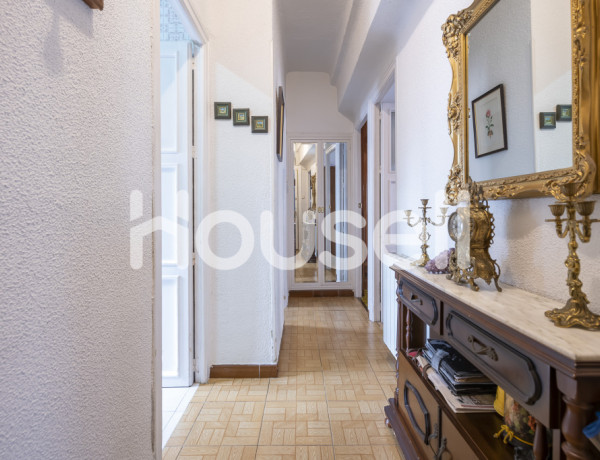 Piso en venta de 71 m² Avenida de Los Apóstoles, 28011 Madrid