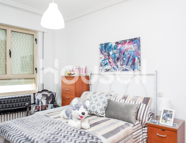 Piso de 93 m² en Calle Bernardo Dorado, 37008 Salamanca