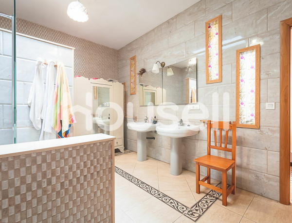 Casa en venta de 260 m² Calle Constantino Lazaro, 06490 Puebla de la Calzada (Badajoz)