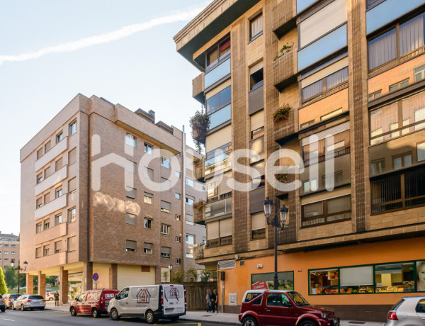 Dúplex en venta de 175 m² Avenida Cristo de las Cadenas, 33006 Oviedo (Asturias)