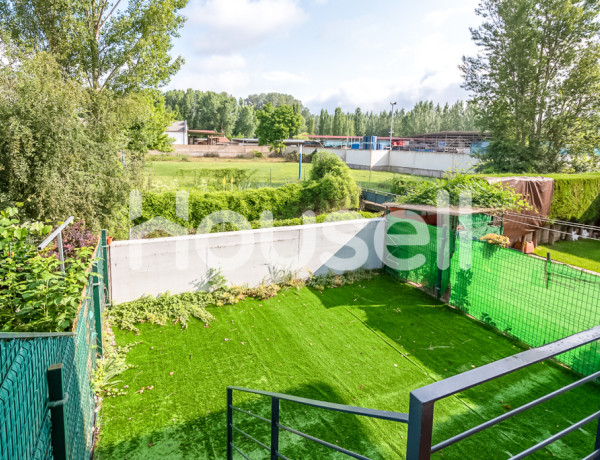 Casa en venta de 255 m² Calle Escipión, 24191 San Andrés del Rabanedo (León)