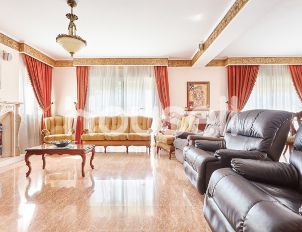 Chalet en venta de 359 m² Calle Virgen Monserrate, 03313 Orihuela (Alacant)