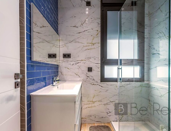 INIGUALABLE CHALET INDEPENDIENTE DE LUJO EN VILLANUEVA DE LA CAÑADA (MADRID).