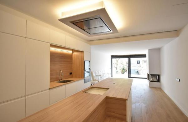 Casa o chalet independiente en venta en Grecia, 81