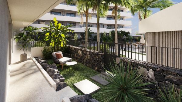 Piso en venta en de Juan Carlos I, 5