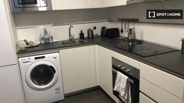 Room in shared apartment in Móstoles