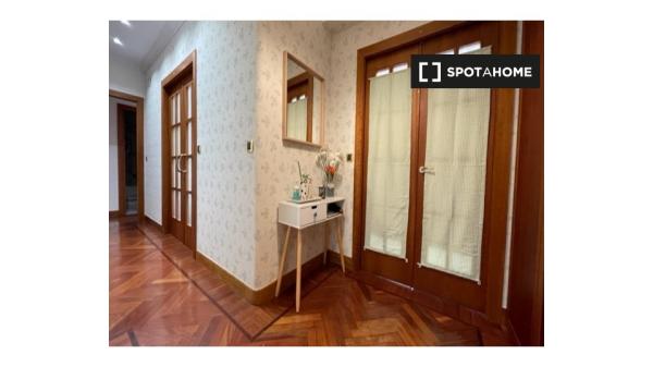 Geräumiges, gemütliches und sehr komfortables Zimmer