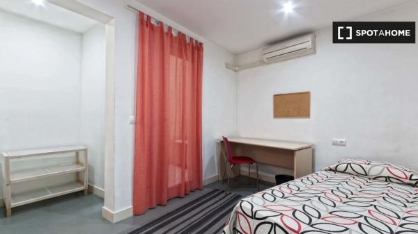 Chambre en colocation à Alicante