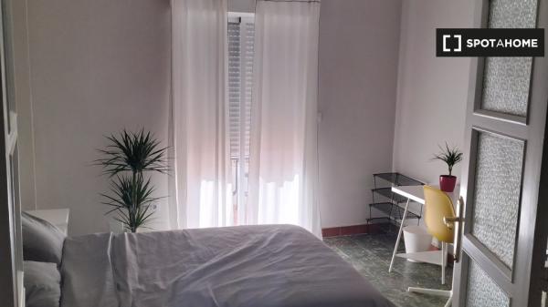 Room for rent in 4-bedroom apartment in Sant Blai, Alicante