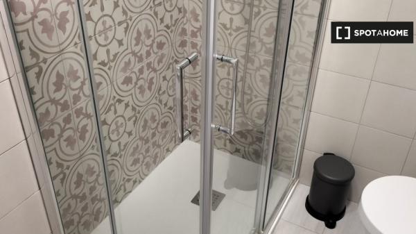 Room for rent in 4-bedroom apartment in Sant Blai, Alicante