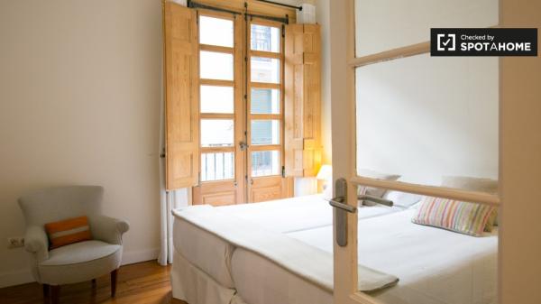 Elegante apartamento de 1 dormitorio en alquiler en Casco Viejo, Bilbao