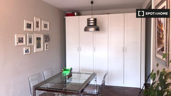 Piso completo de 4 dormitorios en Bilbao