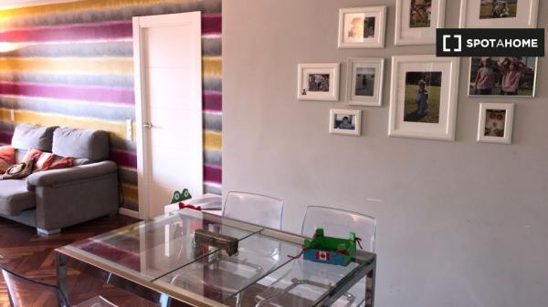 Piso completo de 4 dormitorios en Bilbao