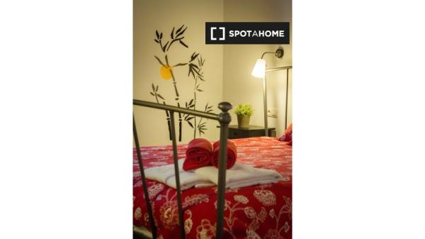 Piso de 2 dormitorios en alquiler en el centro de Granada