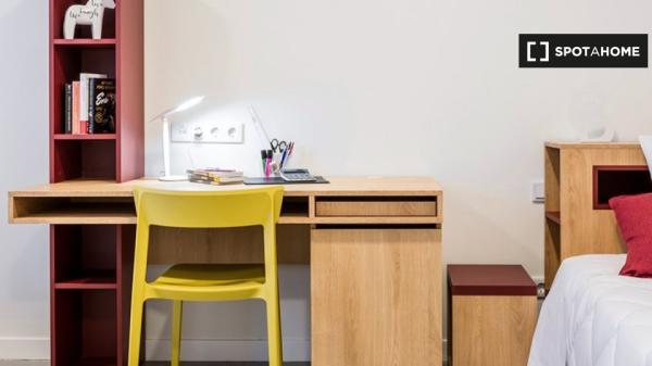 Habitación Estudio Individual Cartuja - Media pensión incluida