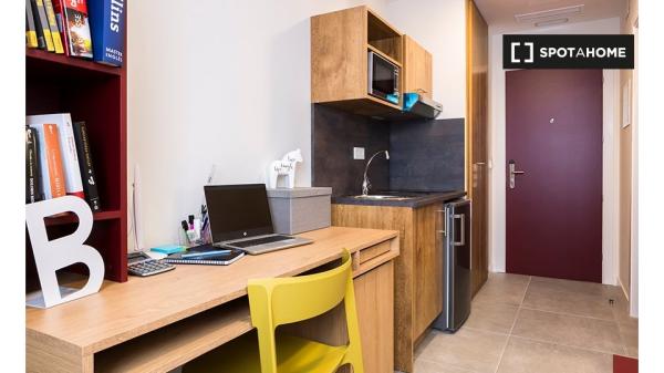 Habitación Estudio Individual Cartuja - Media pensión incluida