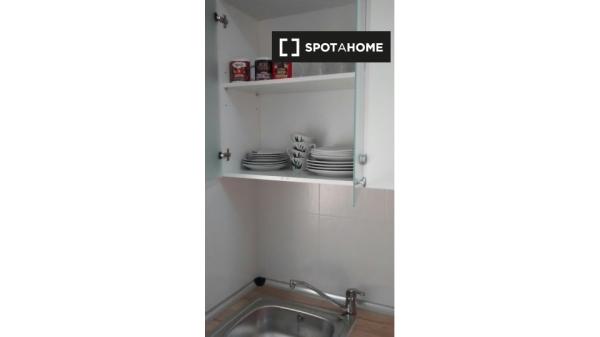 Pokój w mieszkaniu z 3 sypialniami w Javalí Viejo, Murcja