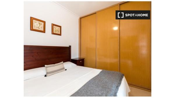 Piso de 2 dormitorios en alquiler en Sevilla