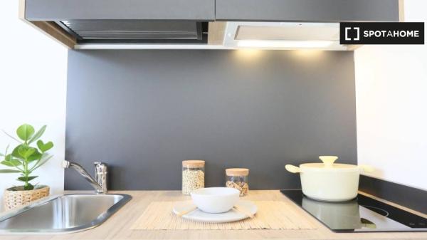 Estudio en alquiler en Los Bermejales, Sevilla