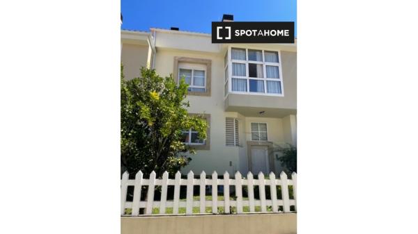 Pokój do wynajęcia w apartamencie z 2 sypialniami w Vigo