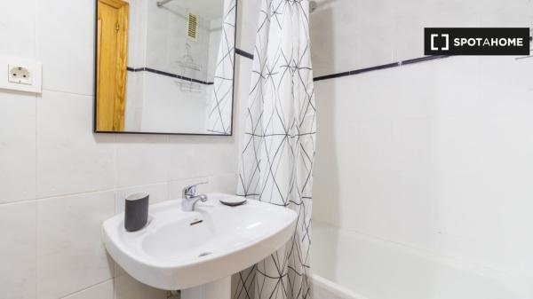 Piso de 2 dormitorios en alquiler en Zaragoza