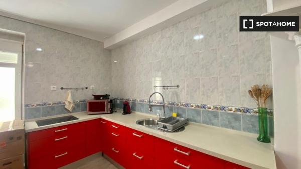Piso de 4 dormitorios en alquiler en el centro de Cádiz