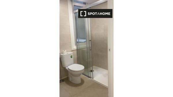 Piso de 5 dormitorios en alquiler en Bilbao