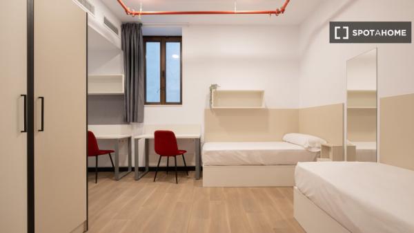 Cama en alquiler en residencia en Casco Antiguo, Zaragoza