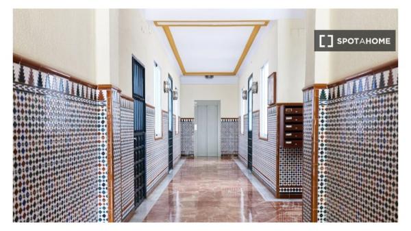Se alquila habitación en piso compartido en Sevilla