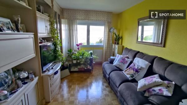 Room in shared apartment in Pamplona