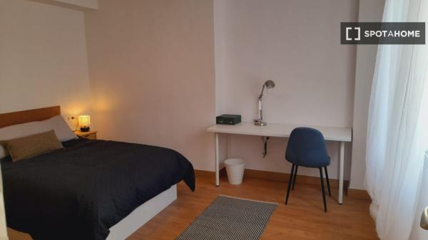 Apartamento de 2 habitaciones en alquiler en Granada, Granada