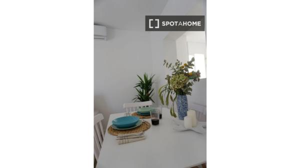 Apartamento entero de 2 dormitorios en La Herradura