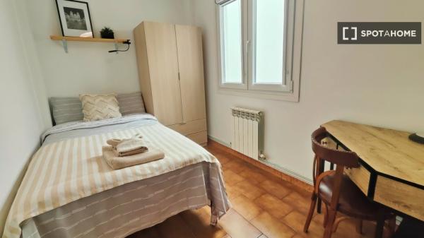 Piso entero de 3 dormitorios en Zaragoza