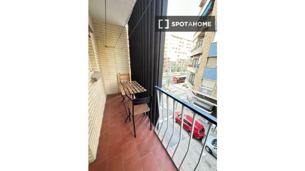 1-Zimmer-Wohnung in einer Wohngemeinschaft in Saragossa