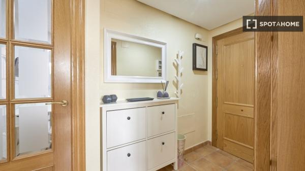 Se alquila habitación en piso de 2 habitaciones en Churra, Murcia